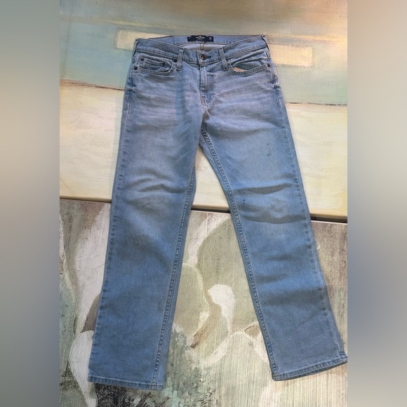 Hollister Jeans - Picture 1 of 3